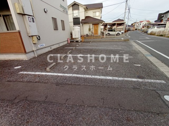 ハミングバード・ヒロの駐車場