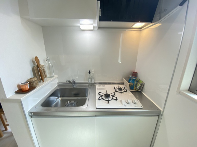 CB久留米カーラのキッチン|2口コンロ付のシステムキッチンです♪