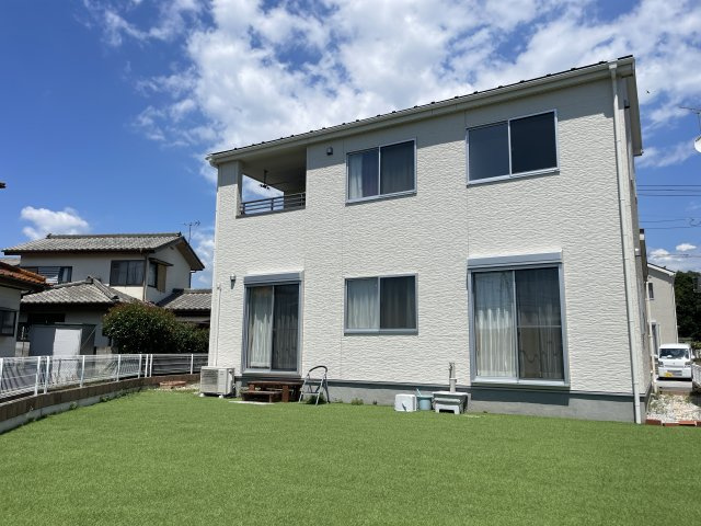 【中古戸建】前橋市大胡町のキッチン|～現地、日当たり良好です！あたたかな日の光の下で生活できます～