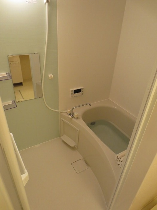 サンジュエル一本木の浴室|浴室