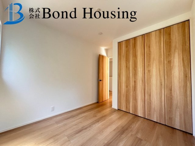 LDK２０帖　長期優良住宅　伊川谷町有瀬全７棟 ２号棟の洋室