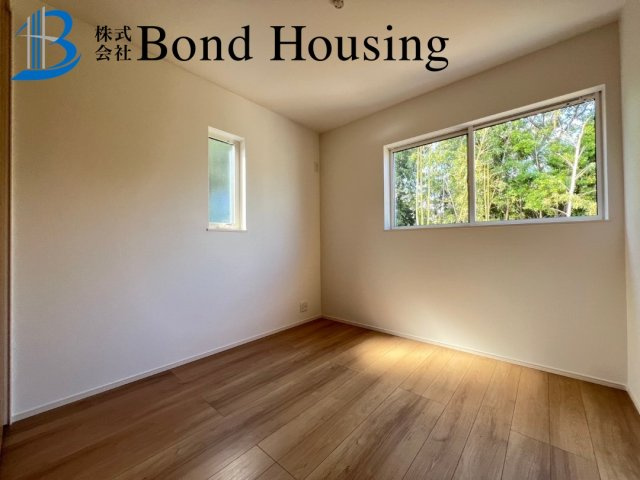 LDK２０帖　長期優良住宅　伊川谷町有瀬全７棟 ２号棟の洋室