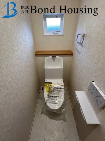 LDK２０帖　長期優良住宅　伊川谷町有瀬全７棟 ２号棟のトイレ