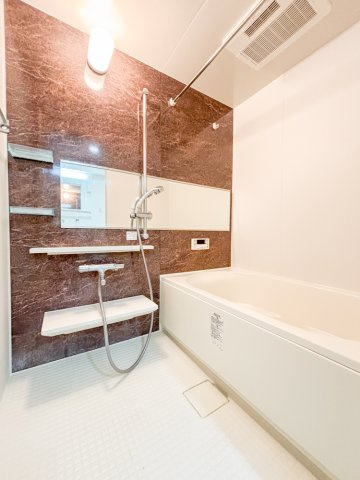 カサグランデ本町の浴室|追い焚き・浴室乾燥機付きのお風呂です♪