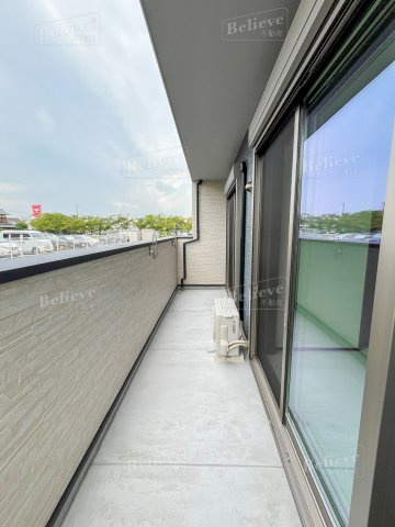 モンシャトレⅡのバルコニー|陽当たり良好なバルコニーです♪