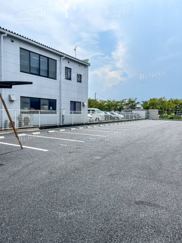 モンシャトレⅡの駐車場|駐車スペースもあります☆