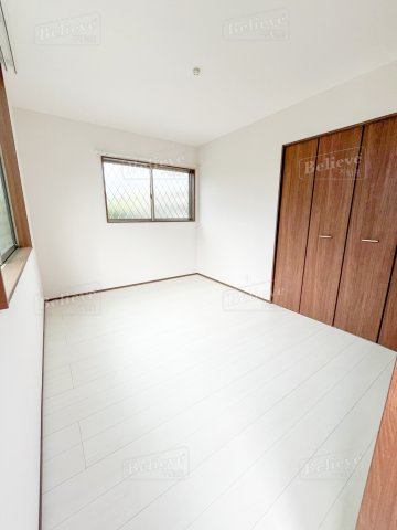 モンシャトレⅡの寝室|クローゼット付の寝室です☆