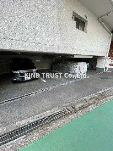 中津グリーンハイツの駐車場|駐車場完備です