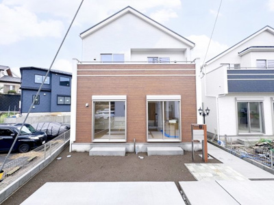 【外観】 | ♦♢上山3丁目　新築戸建て♦♢ | ◆一戸建てを中心とした街並みが整然と続き、周辺は高い建物が建っていないので、緑の多い閑静な趣を感じる環境です。街並みや周辺環境も重要なポイントです！！