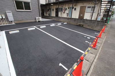 敷地内駐車場３台（空き要確認）