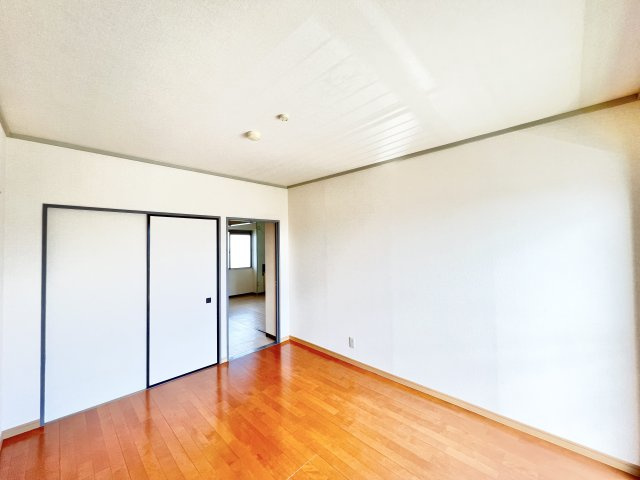 コーポスカイEの居間・リビング|※別部屋参考写真