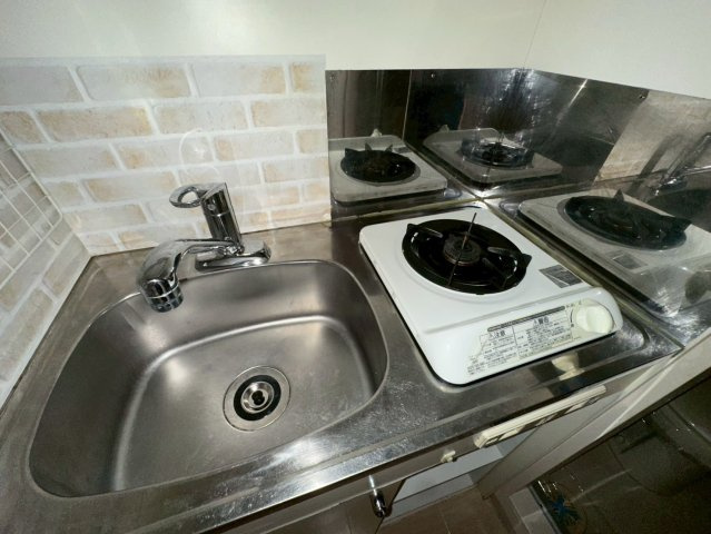 ブラウンコートのキッチン