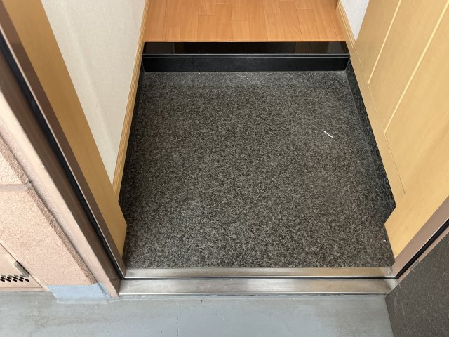 グランチェスタ　ウィングの玄関