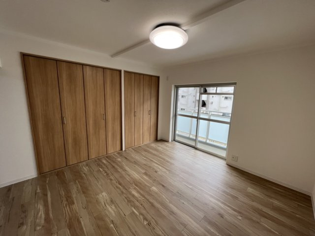 渦ヶ森コーポ6号棟の洋室|使い勝手のいい洋室です