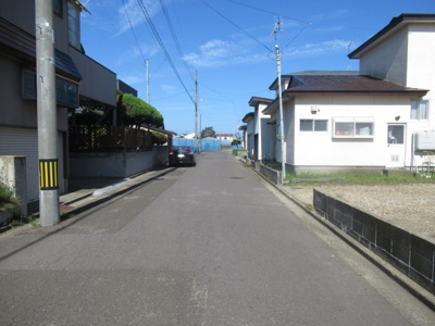 【前面道路含む現地写真】 | 能代市松長布・売地