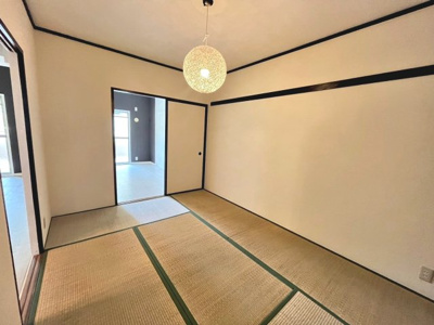 【寝室】 | かもめ第一コーポ１２号棟 | 【和室】和室畳表替えしてますよ！イグサの香りで癒しの空間ですね♪