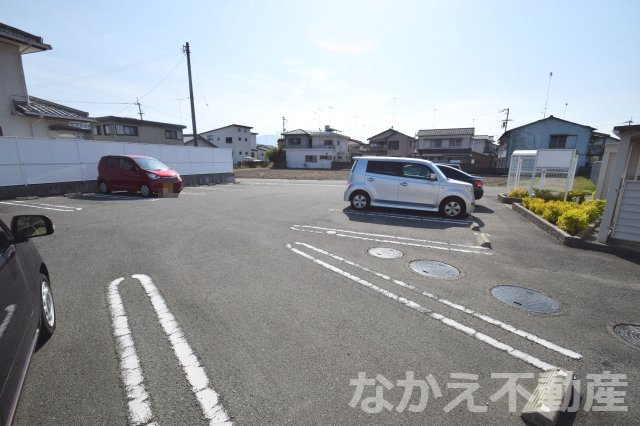 【駐車場】 | 駐車場に車を止められます