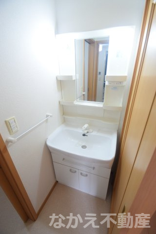 【洗面所】 | ゆったりとスペースのある洗面所