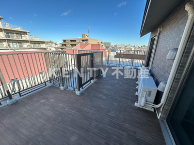 【バルコニー】 | アルファコート東六郷 | 開放的で明るい空間を演出してくれるバルコニーです