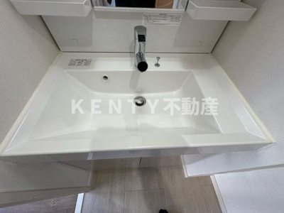 【洗面所】 | アルファコート東六郷 | 朝の身支度には欠かせない独立洗面化粧台