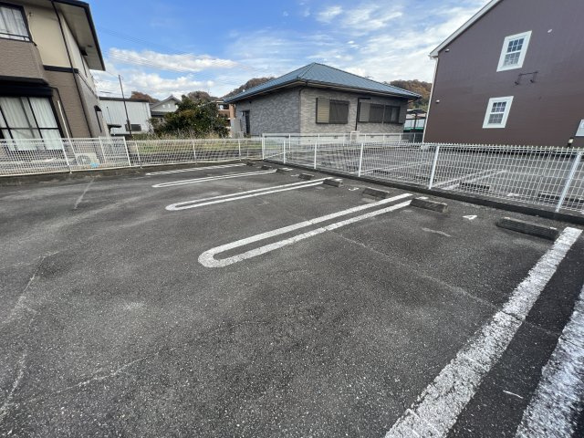 ＮＫヒルズ１の駐車場