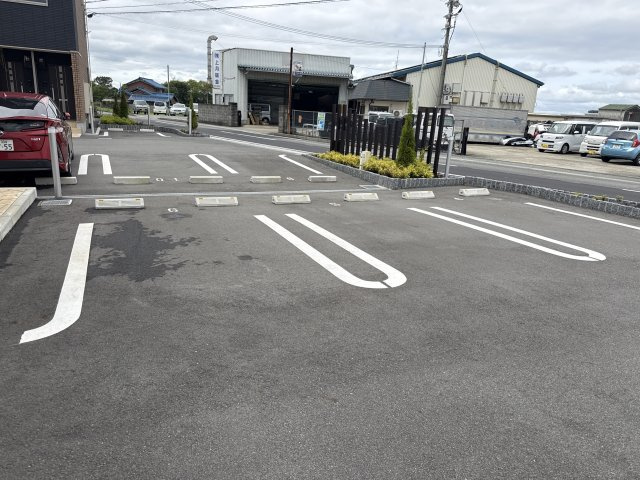 カトレアⅠの駐車場