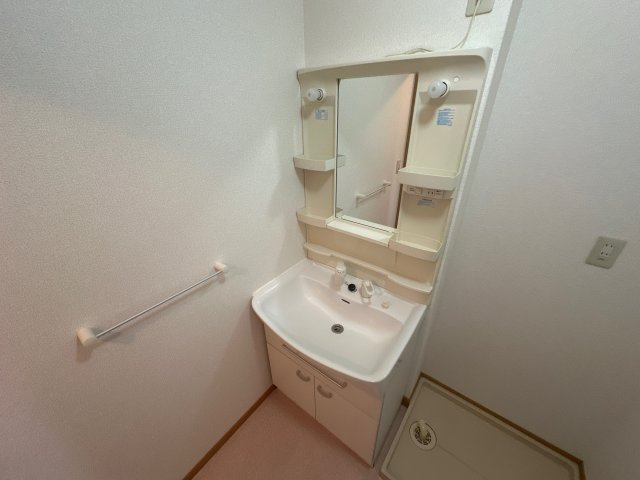 セレーノやしろ　Ａの洗面所