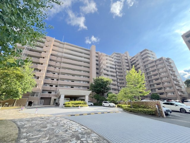 レークヒルズ野多目六番館の外観