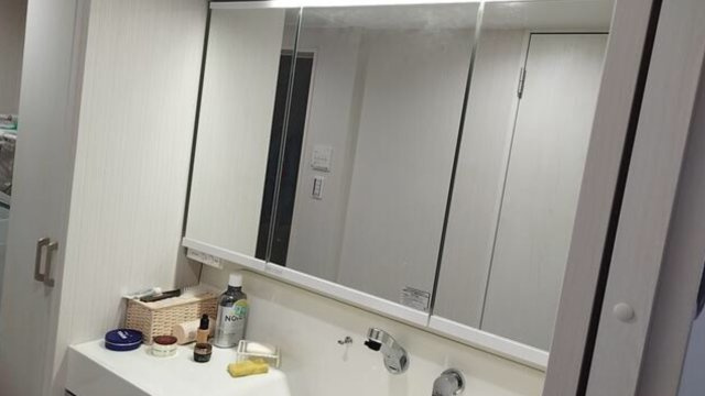 北柏ライフタウン松葉町1丁目第一団地11号棟の洗面所