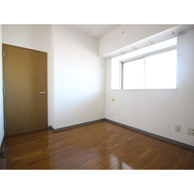 コーポレート船堀の洋室