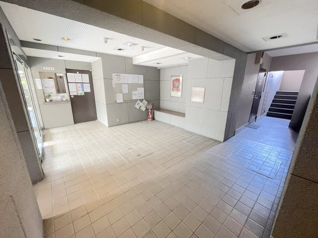 ライオンズマンション大橋第2のエントランス