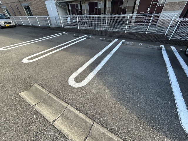 神戸市西区白水２丁目のアパートの駐車場