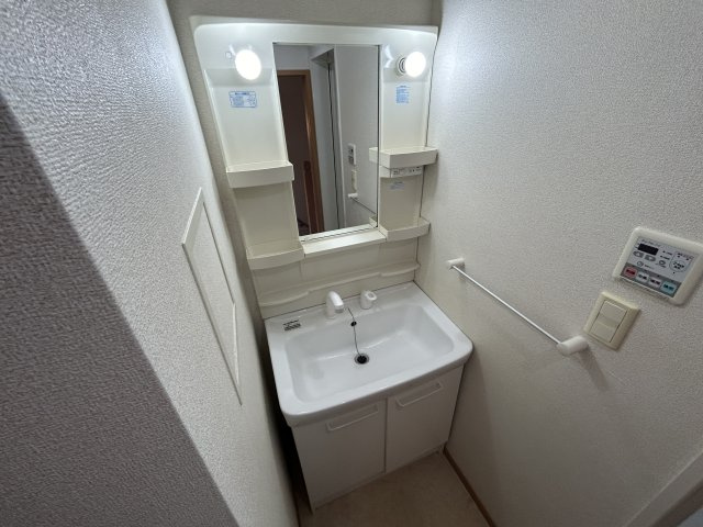 神戸市西区白水２丁目のアパートの洗面所