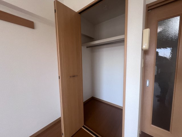 神戸市西区宮下１丁目の賃貸マンションの収納