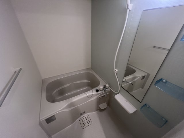 神戸市西区宮下１丁目の賃貸マンションの浴室