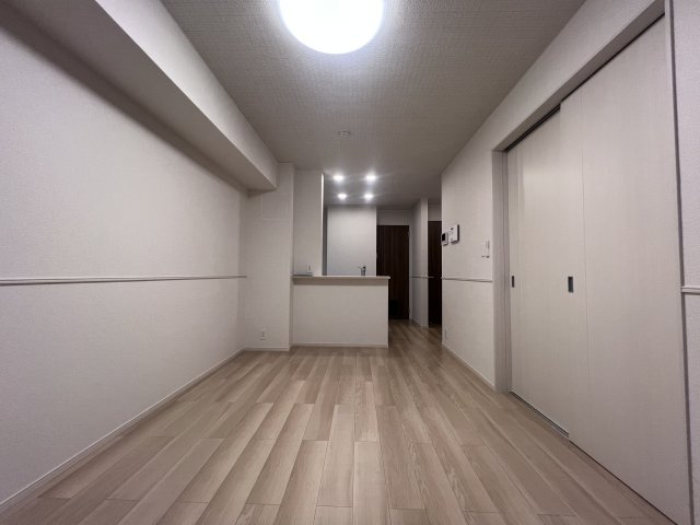 三木市福井２丁目のアパートの居間・リビング