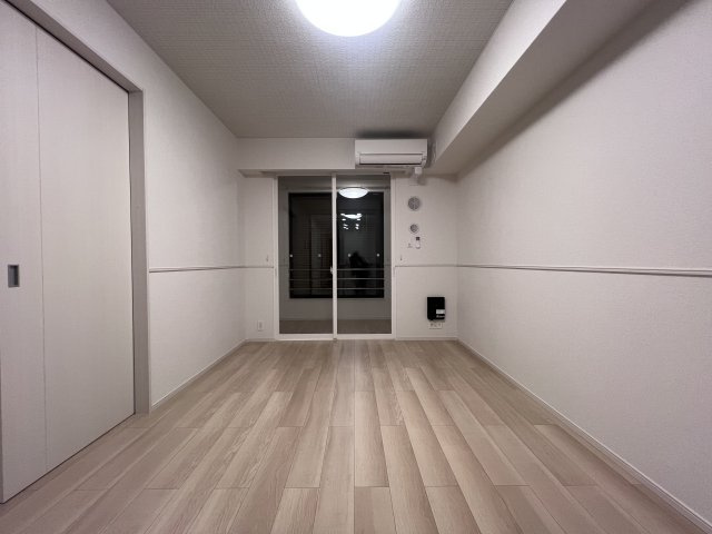三木市福井２丁目のアパートの居間・リビング