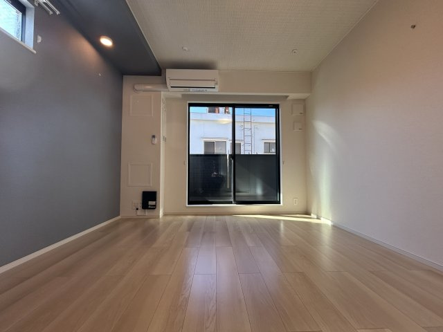 ルポ舞子弐番館の居間・リビング