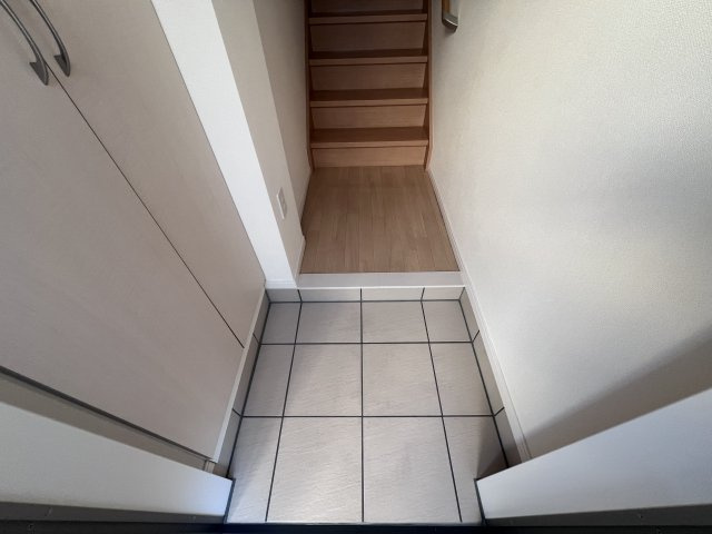 アレッタディモーラの玄関