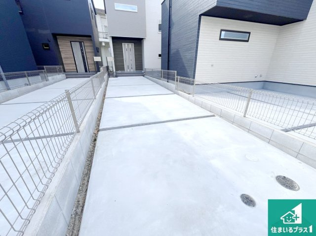 神戸市西区伊川谷町有瀬　第1期　未入居の駐車場|２台分の駐車スペース有り！急な来客でも安心です！
