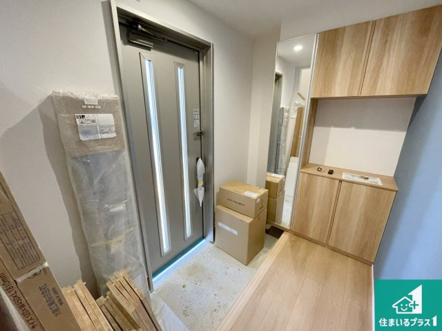 神戸市西区伊川谷町有瀬　第1期　未入居の玄関|シューズボックスにはたくさんの靴が収納できるので玄関周りはいつもスッキリ！ご家族が増えても安心！