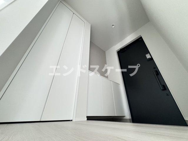 CASA上大類の玄関|高崎、前橋、伊勢崎エリアのお部屋探しはエンドスケープまで！お客様の理想お聞かせ下さい♪
