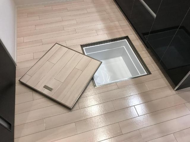 ベースの収納|床下収納（イメージ）