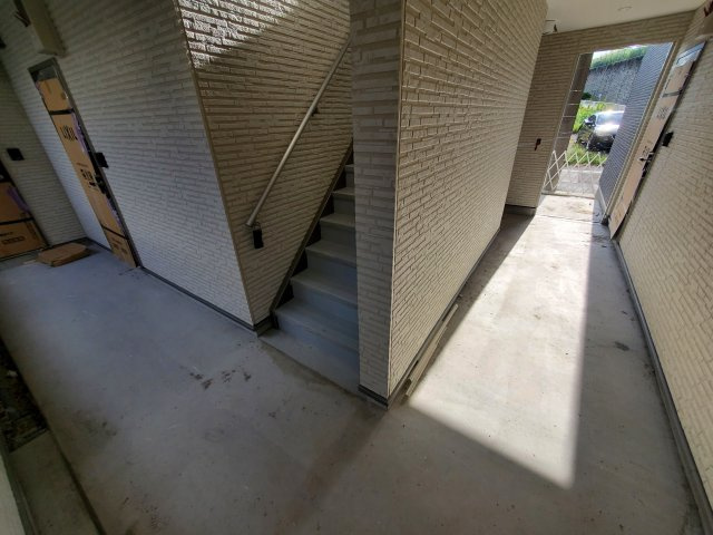 ジーメゾン岩槻本丸のロビー