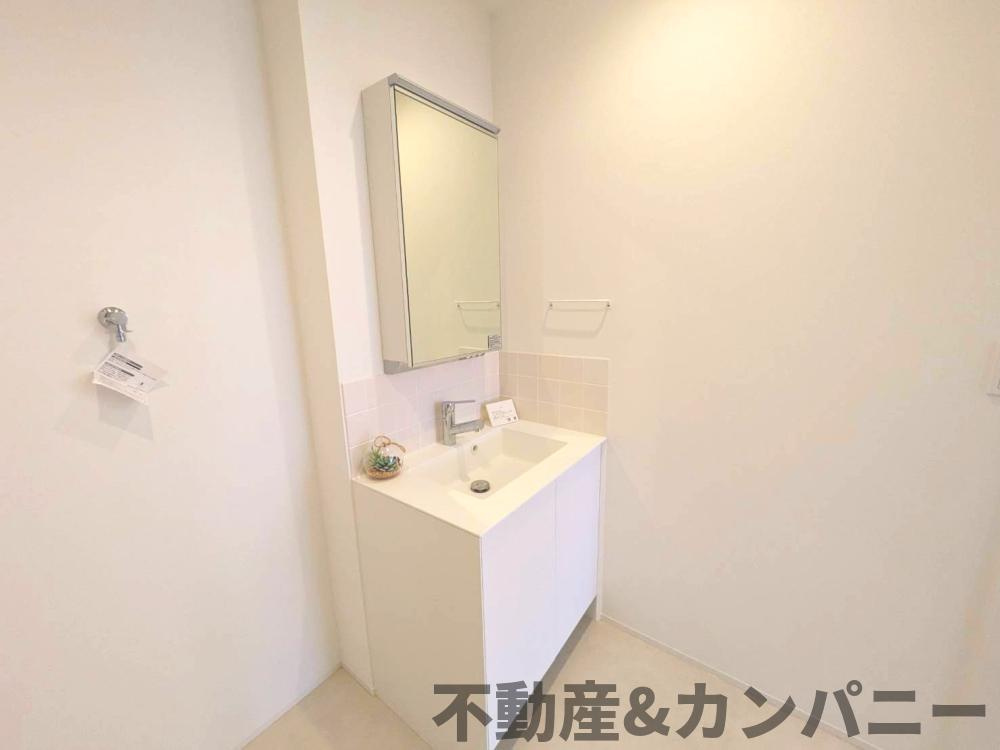 メルティータウン東野　モミジの家(1号棟)　東野5丁目分譲戸建(全4棟)のランドリースペース