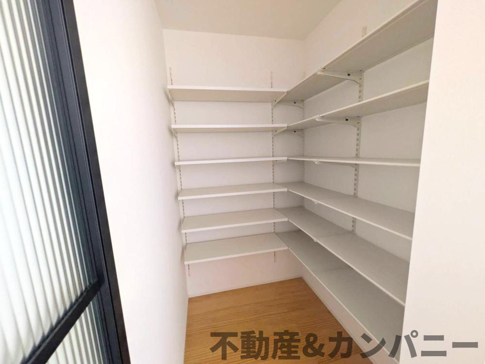 メルティータウン東野　モミジの家(1号棟)　東野5丁目分譲戸建(全4棟)の収納|収納のためのスペースです