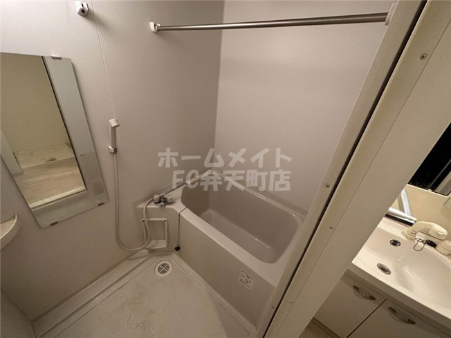 【浴室】 | クリスタルグランツ大阪BAY | 日々の疲れを癒すお風呂付です