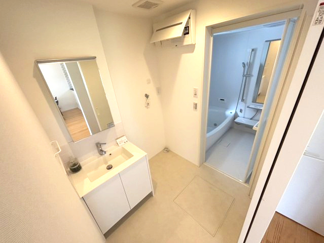 メルティータウン東野　アオダモの家(2号棟)　東野5丁目分譲戸建(全4棟)の脱衣所