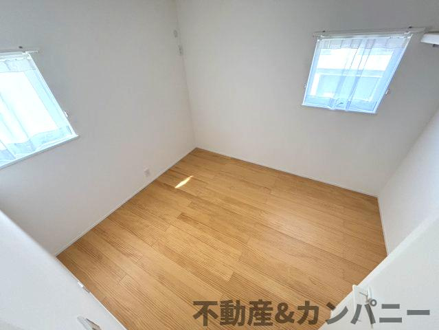 メルティータウン東野　アオダモの家(2号棟)　東野5丁目分譲戸建(全4棟)の洋室