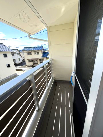 メルティータウン東野　アオダモの家(2号棟)　東野5丁目分譲戸建(全4棟)のバルコニー